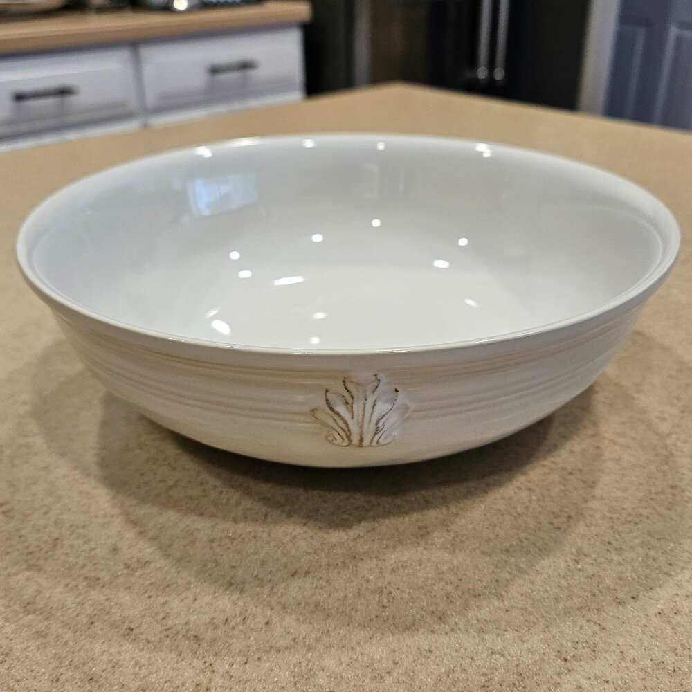 RARE JULISKA CERAMIC ACANTHUS LEAF COUPE SOUP PASTA SALAD BOWL ICE CREAM DISH
